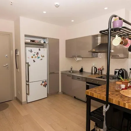 Lägenhet 1+1 Stylish Apt. 10 Min From Akasya Mall Istanbul